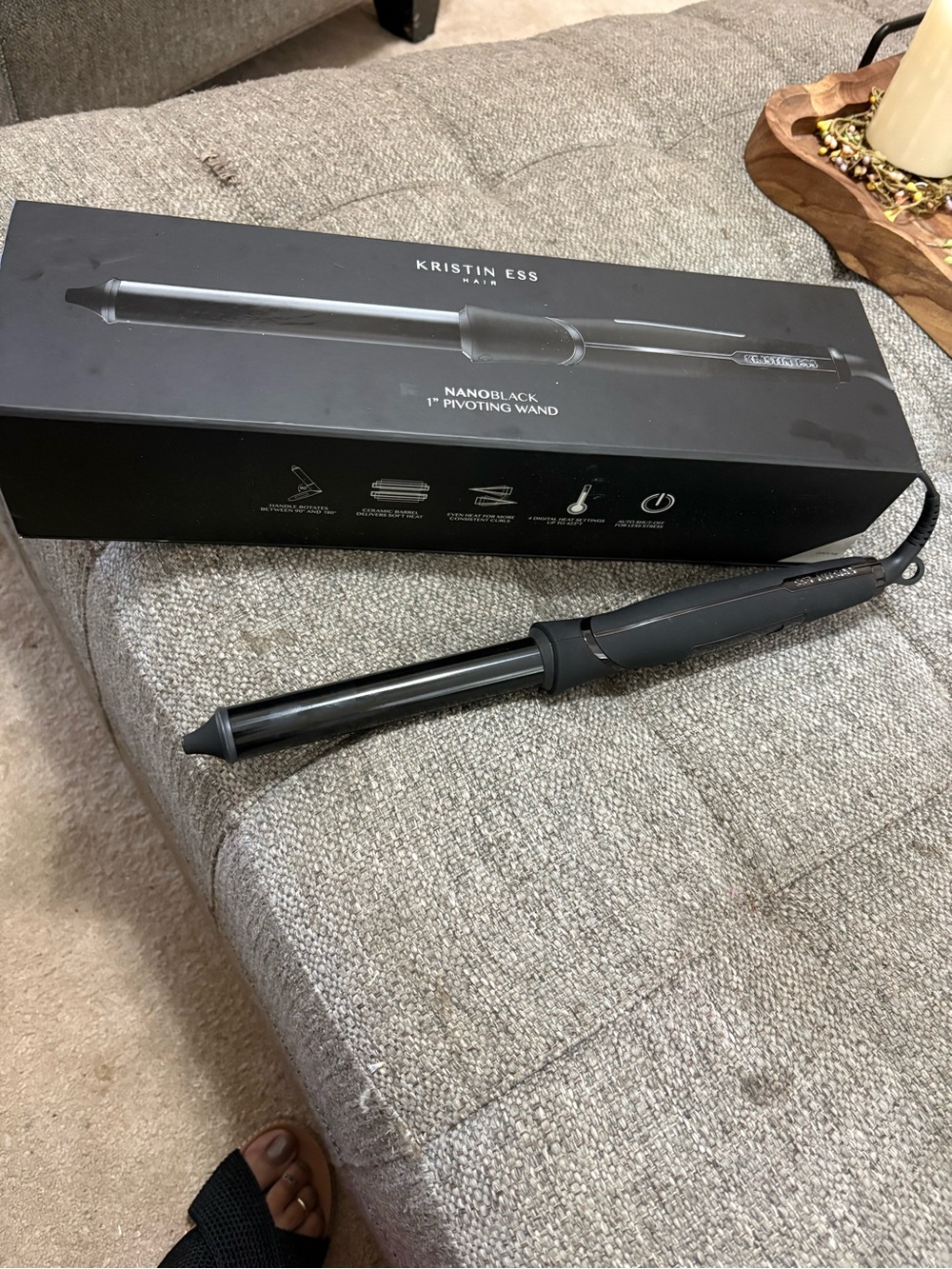 Kristin Ess NanoBlack 1" Pivoting Curling Wand - Black